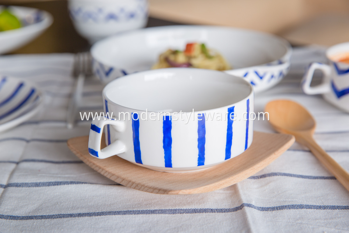 9.5 Inch Round Oven Plate with Handle